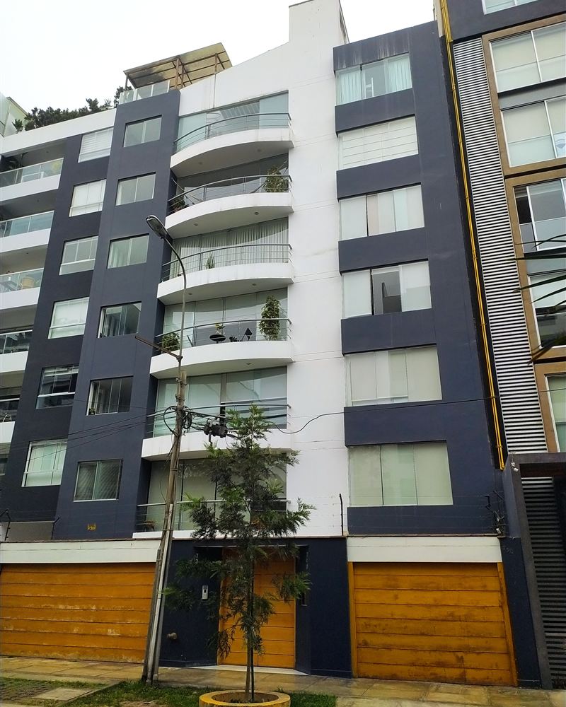 Edificio Gales I, Miraflores, 2004