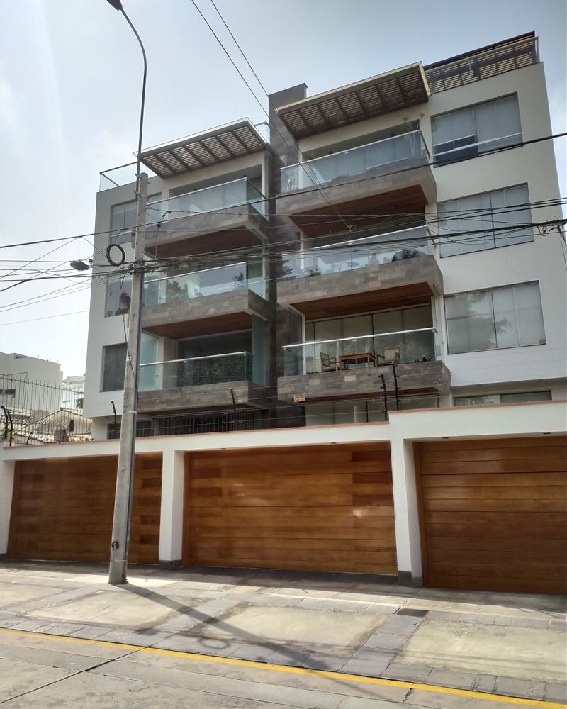 Edificio La Pradera, San Borja, 2006